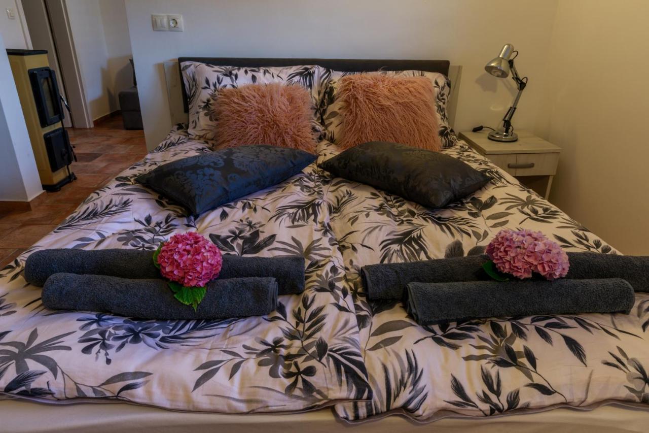 Apartment Mavrica Bled Bagian luar foto